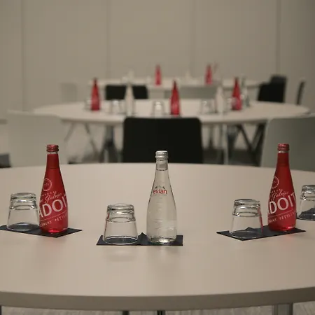 Paris Cdg Airport An Ihg 4*