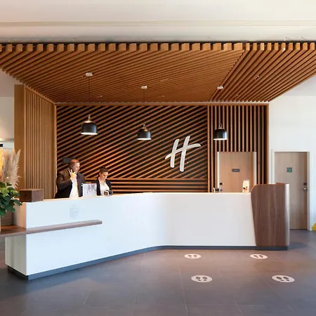 ホテル Paris Cdg Airport An Ihg 4*