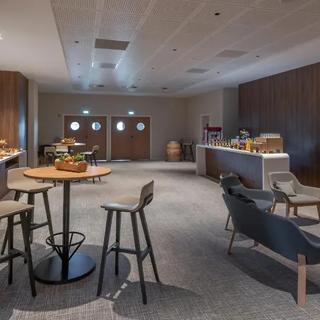 ホテル Paris Cdg Airport An Ihg 4*