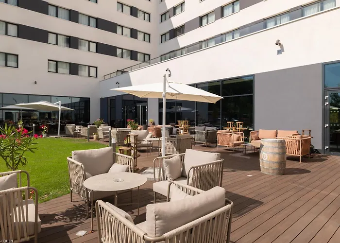 Paris Cdg Airport An Ihg 4*